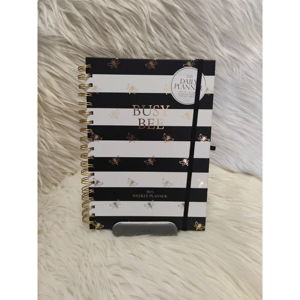 BUSSY BEE DAILY PLANNER 2025  7'' X 10''  WEEKLY PLANNER   HARD COVER NEW